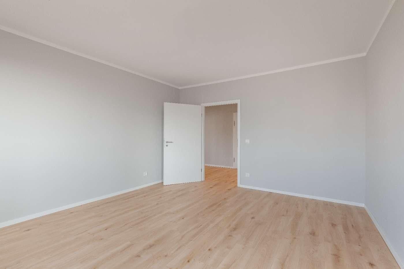 Predaj bytu 3-izbový 76 m², Berlin, Berlín Predaj bytu 3-izbový 76 m², Berlin, Berlín