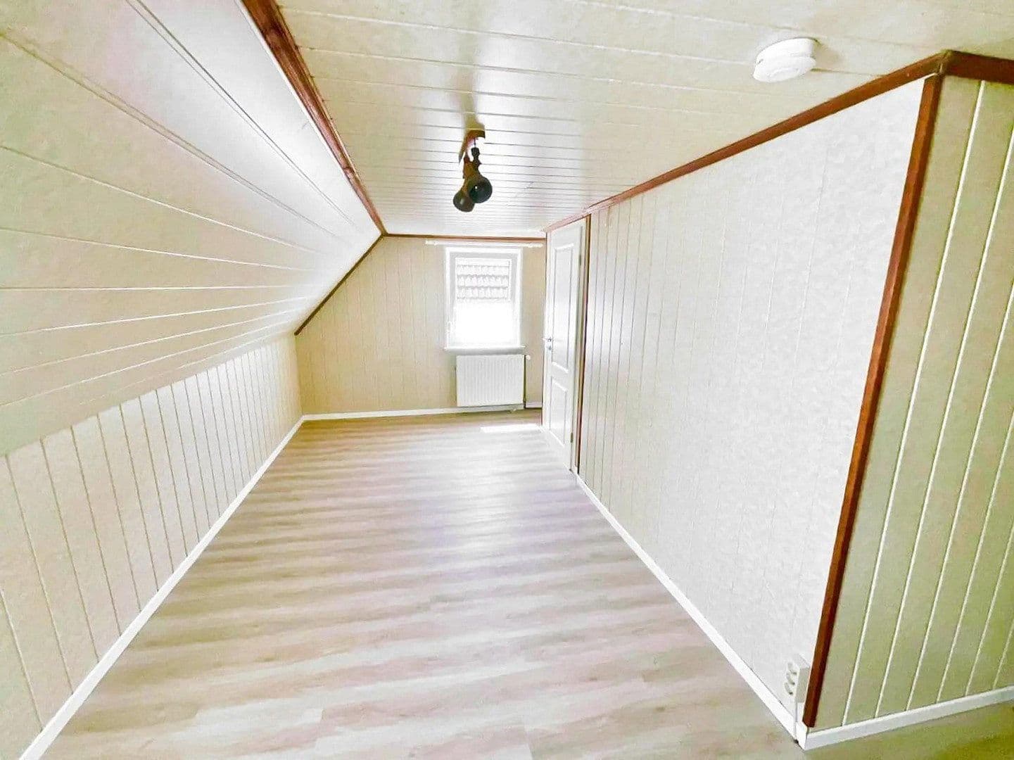 Predaj domu 117 m², pozemok 260 m², Althusiusstr. 83, Emden, Dolné Sasko Predaj domu 117 m², pozemok 260 m², Althusiusstr. 83, Emden, Dolné Sasko