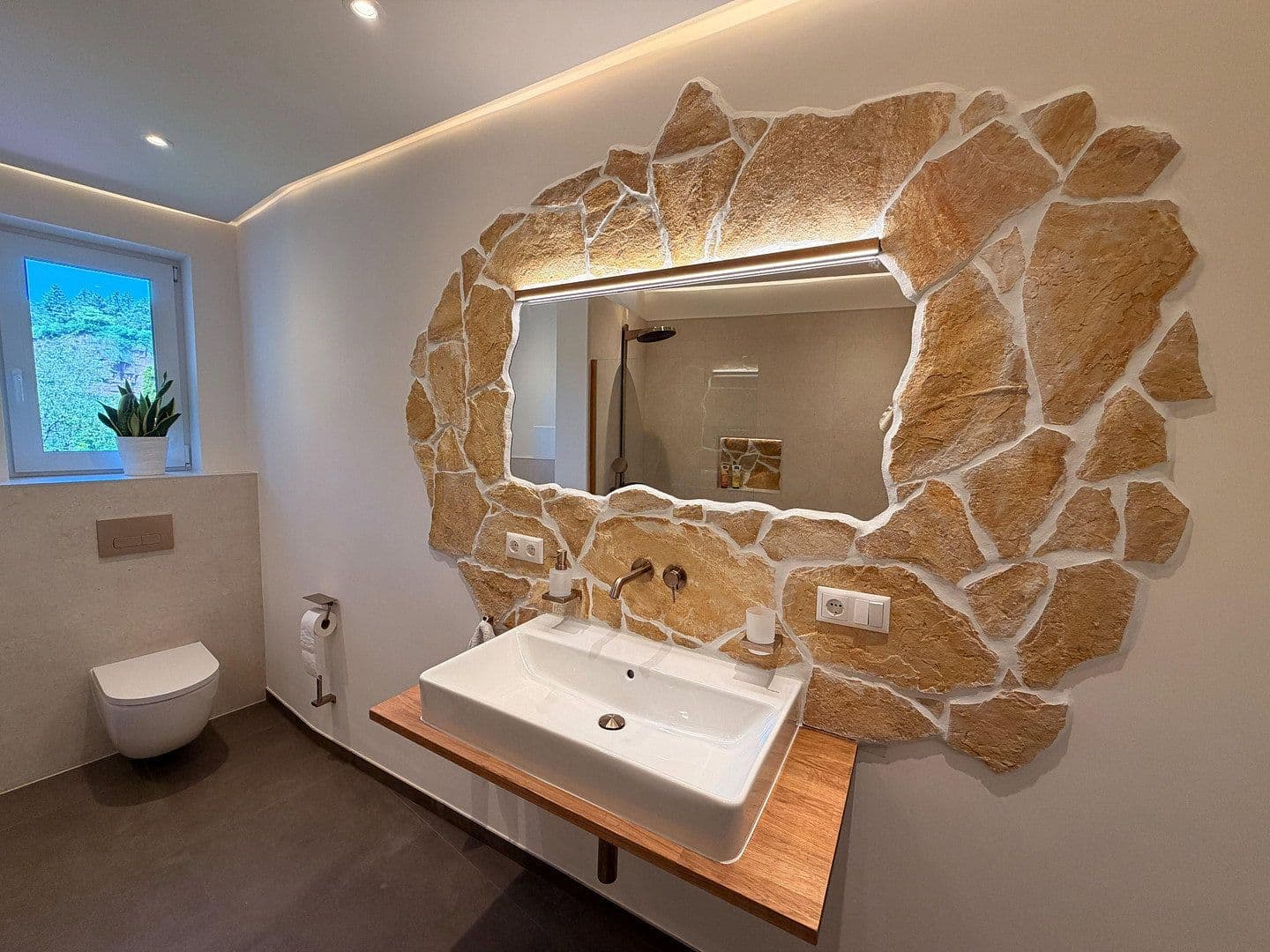 Predaj bytu 3-izbový 93 m², Trier, Porýnie-Falcko Predaj bytu 3-izbový 93 m², Trier, Porýnie-Falcko