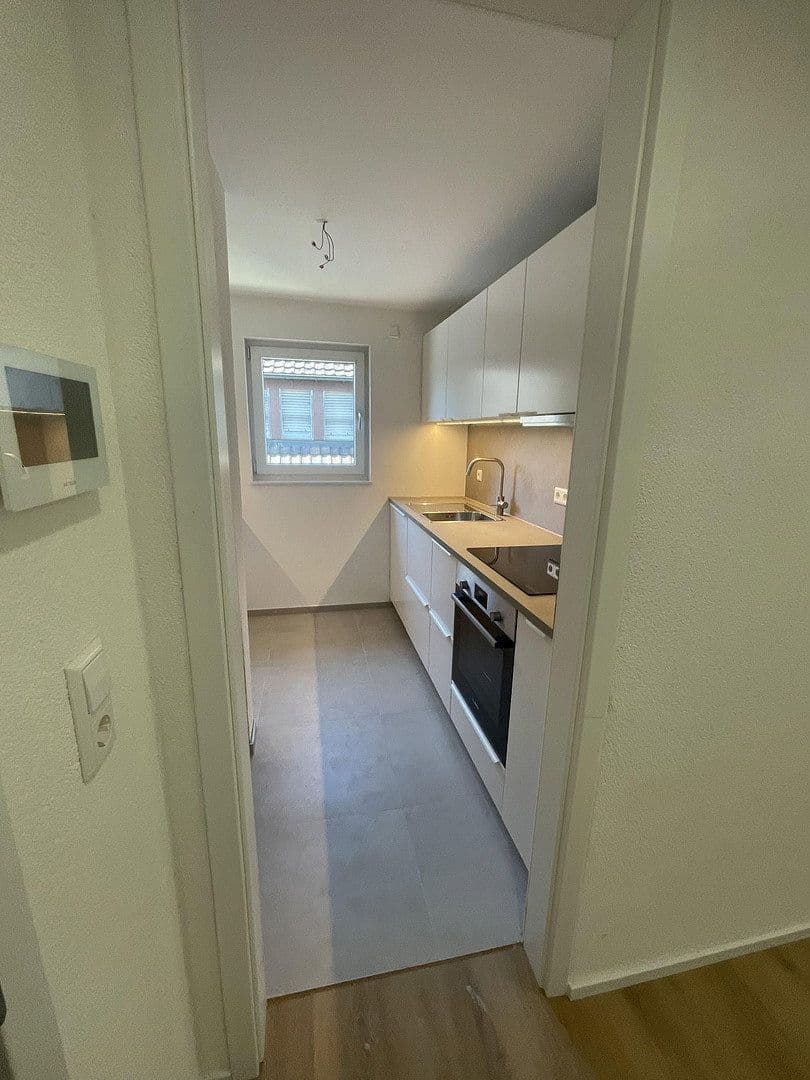 Prenájom bytu 2-izbový 55 m², Ludwigsburg, Bádensko-Wurttembersko Prenájom bytu 2-izbový 55 m², Ludwigsburg, Bádensko-Wurttembersko