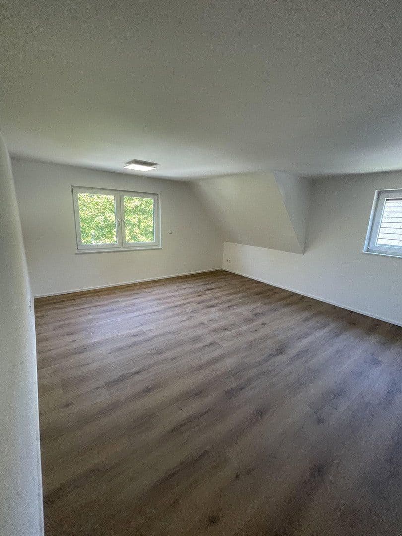 Prenájom bytu 2-izbový 55 m², Ludwigsburg, Bádensko-Wurttembersko Prenájom bytu 2-izbový 55 m², Ludwigsburg, Bádensko-Wurttembersko