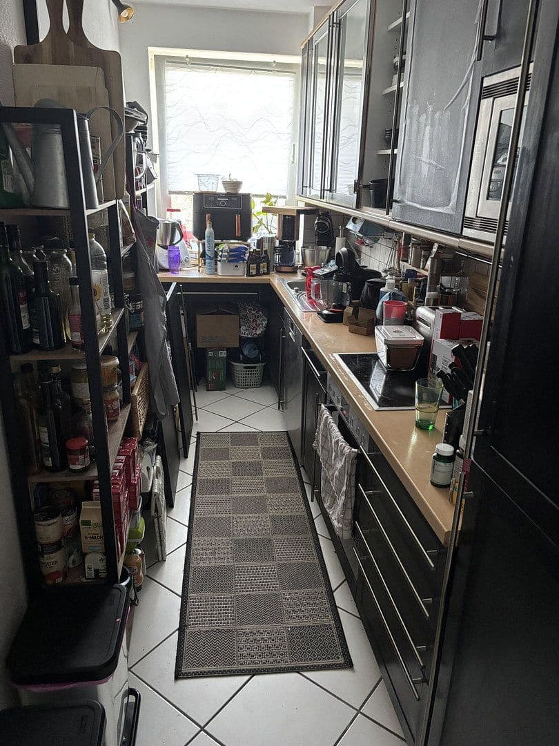 Prenájom bytu 3-izbový 82 m², Marbacher Str. 13, Düsseldorf, Severné Porýnie - Westfálsko Prenájom bytu 3-izbový 82 m², Marbacher Str. 13, Düsseldorf, Severné Porýnie - Westfálsko