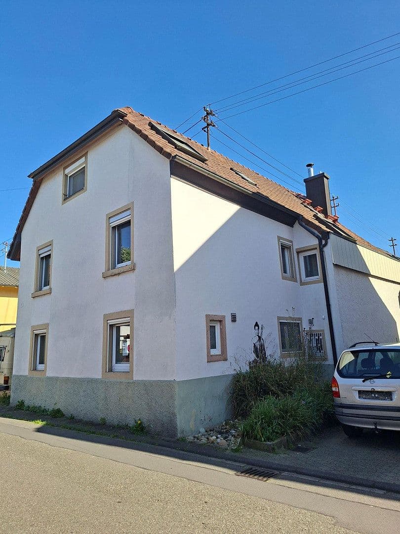 Predaj domu 198 m², pozemok 167 m², Herbolzheim, Bádensko-Wurttembersko Predaj domu 198 m², pozemok 167 m², Herbolzheim, Bádensko-Wurttembersko