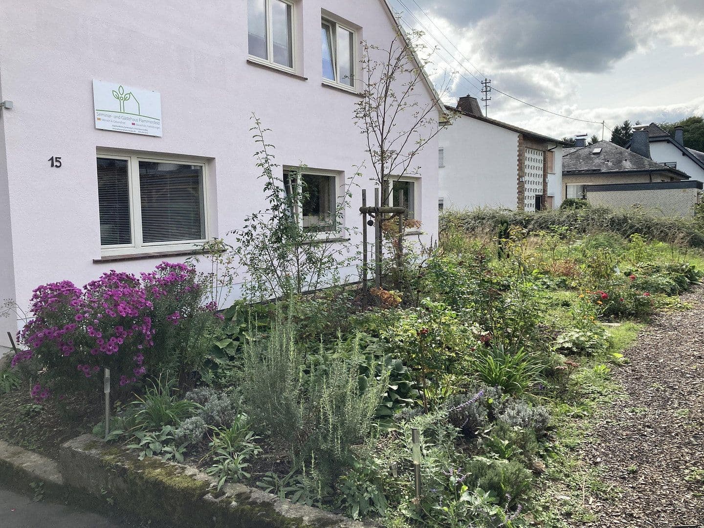 Predaj domu 708 m², pozemok 3.296 m², Flammersfeld, Porýnie-Falcko Predaj domu 708 m², pozemok 3.296 m², Flammersfeld, Porýnie-Falcko