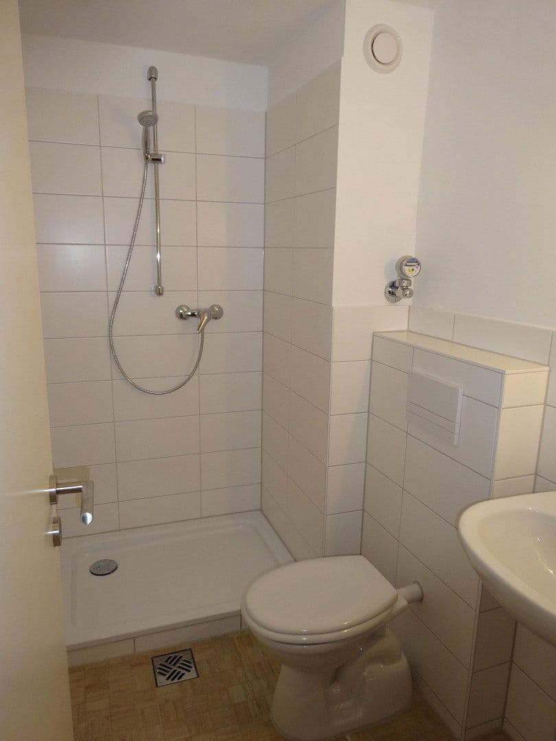 Predaj bytu 1-izbový 32 m², Friedrich-Wilhelm-Str., Berlin, Berlín Predaj bytu 1-izbový 32 m², Friedrich-Wilhelm-Str., Berlin, Berlín