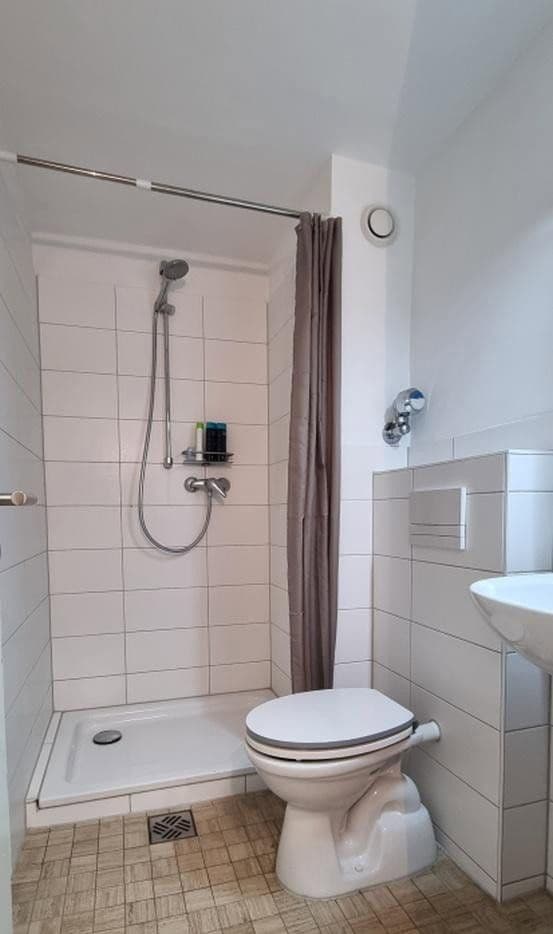 Predaj bytu 1-izbový 32 m², Friedrich-Wilhelm-Str., Berlin, Berlín Predaj bytu 1-izbový 32 m², Friedrich-Wilhelm-Str., Berlin, Berlín