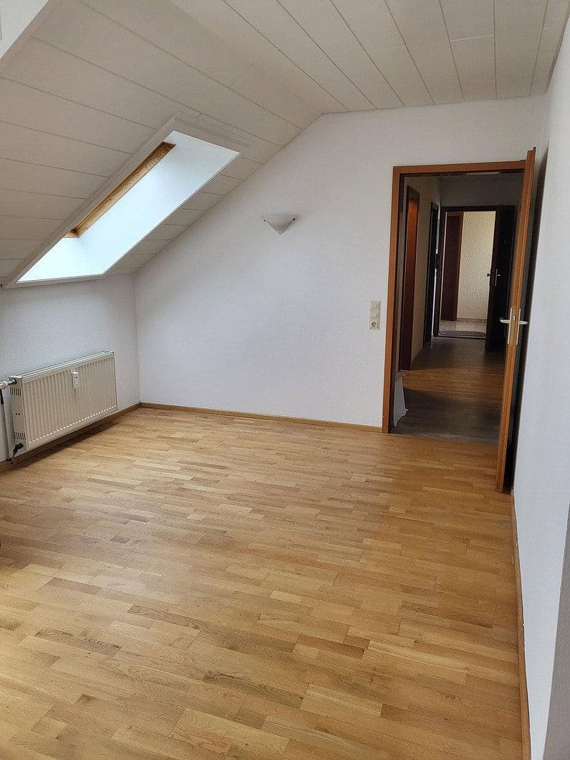 Predaj bytu 2-izbový 72 m², Göppingen, Bádensko-Wurttembersko Predaj bytu 2-izbový 72 m², Göppingen, Bádensko-Wurttembersko
