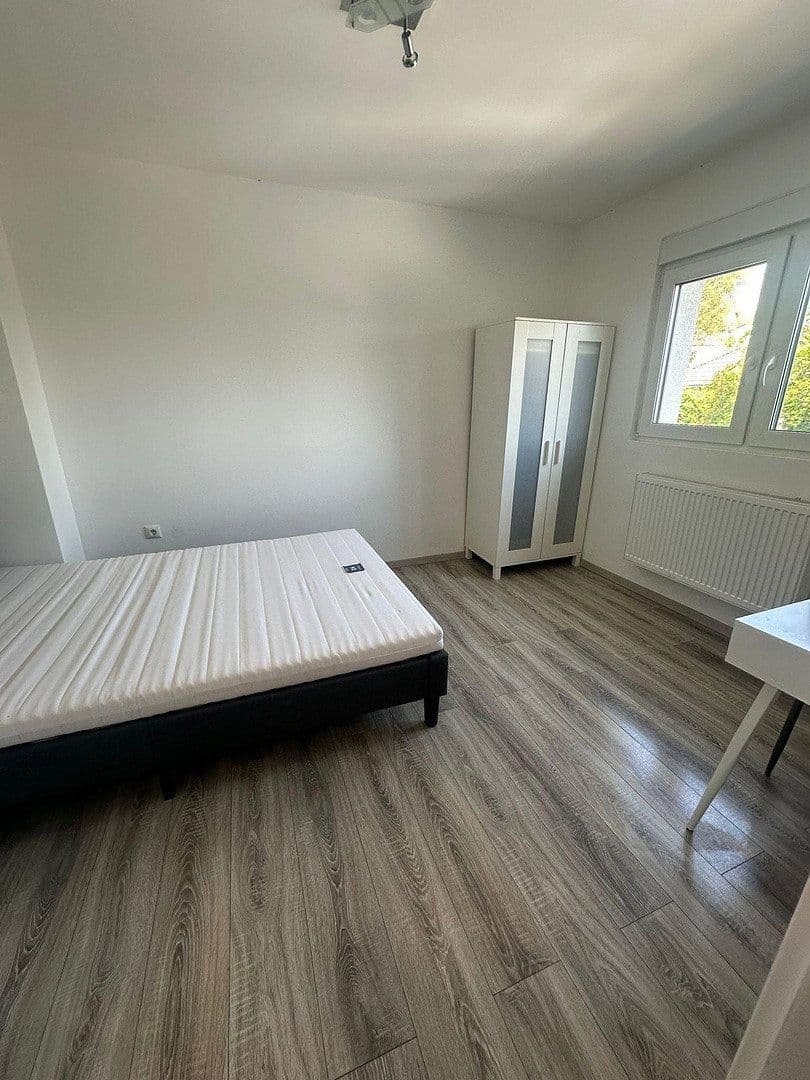 Prenájom bytu 12 m², Frankfurt, Hesensko Prenájom bytu 12 m², Frankfurt, Hesensko