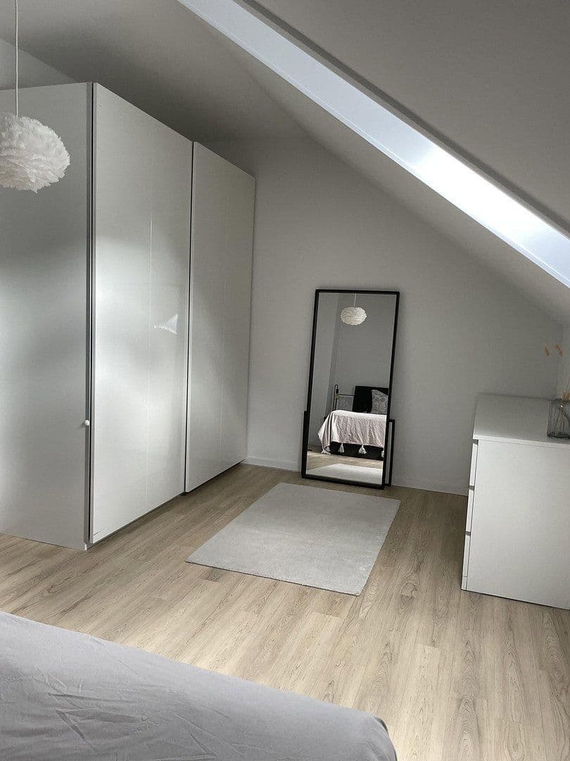 Prenájom bytu 3-izbový 112 m², Hamburg, Hamburg Prenájom bytu 3-izbový 112 m², Hamburg, Hamburg