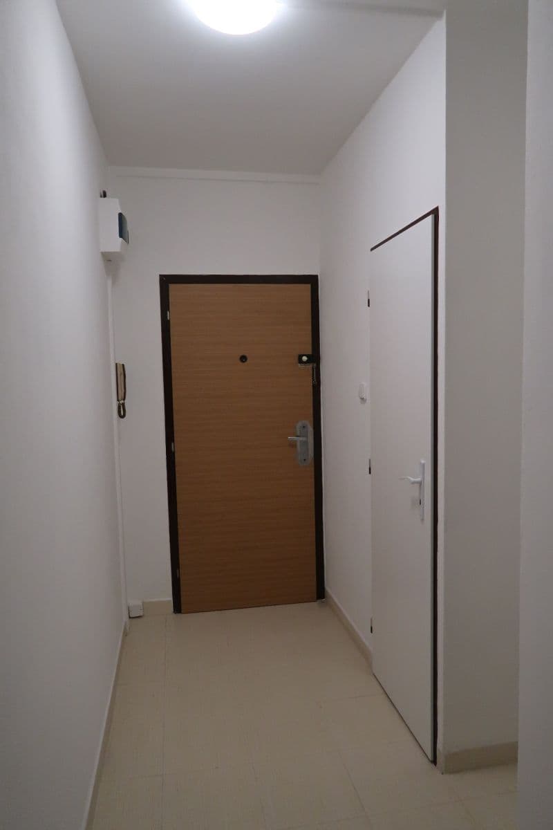 Prenájom bytu 2-izbový 40 m², Jílová, Olomouc, Olomoucký kraj Prenájom bytu 2-izbový 40 m², Jílová, Olomouc, Olomoucký kraj