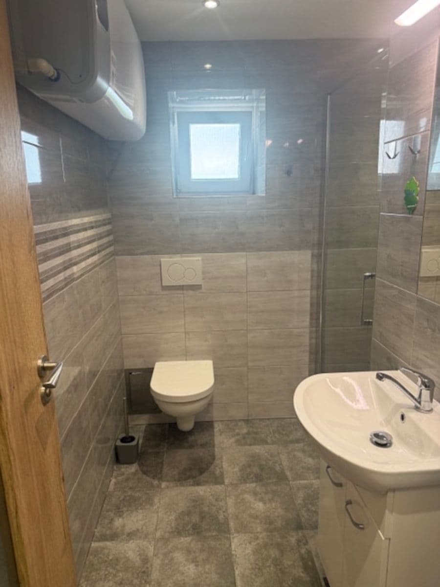 Prenájom bytu Garsoniéra 28 m², Koutníkova, Hradec Králové, Královéhradecký kraj Prenájom bytu Garsoniéra 28 m², Koutníkova, Hradec Králové, Královéhradecký kraj