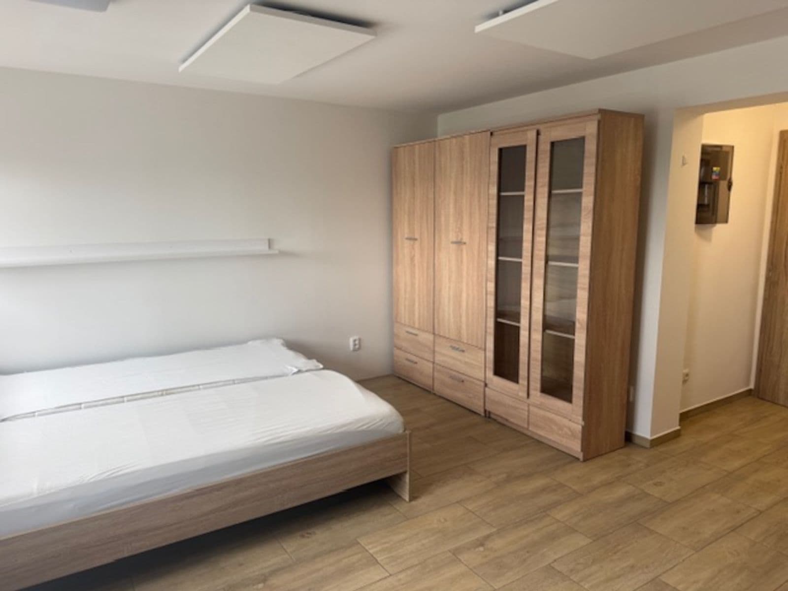 Prenájom bytu Garsoniéra 28 m², Koutníkova, Hradec Králové, Královéhradecký kraj Prenájom bytu Garsoniéra 28 m², Koutníkova, Hradec Králové, Královéhradecký kraj