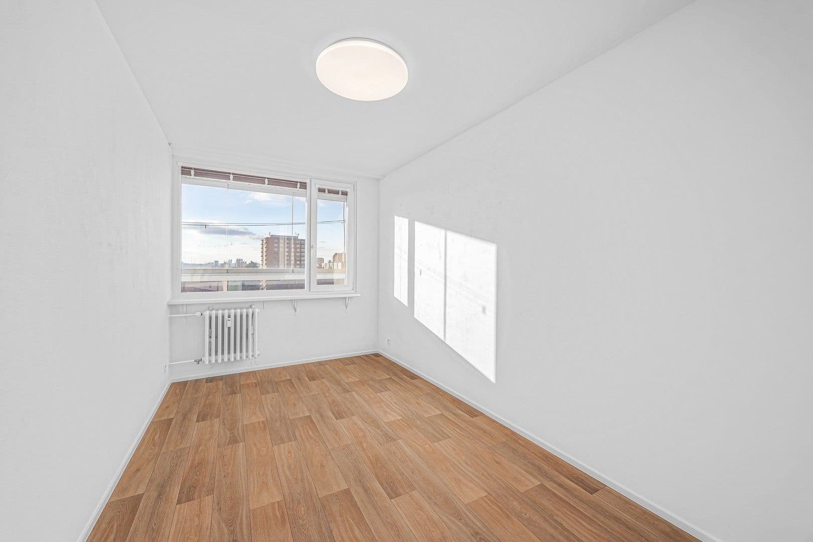 Prenájom bytu 4-izbový 69 m², Hledíková, Praha, Praha Prenájom bytu 4-izbový 69 m², Hledíková, Praha, Praha