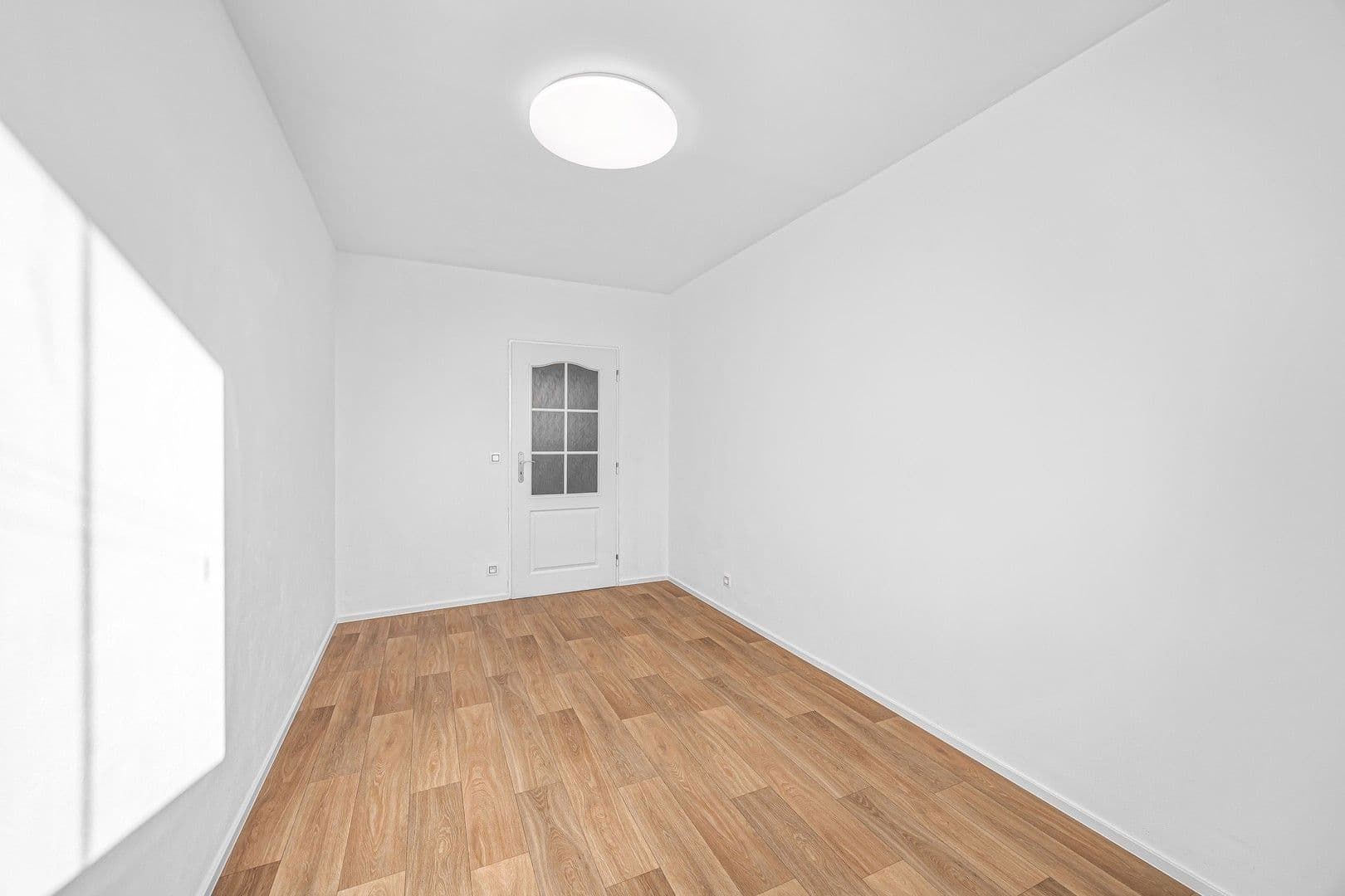 Prenájom bytu 4-izbový 69 m², Hledíková, Praha, Praha Prenájom bytu 4-izbový 69 m², Hledíková, Praha, Praha