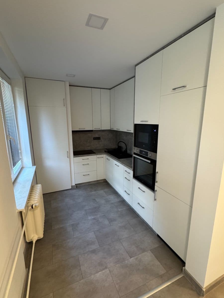 Prenájom bytu 2-izbový 55 m², Dukelská, Třinec, Moravskoslezský kraj Prenájom bytu 2-izbový 55 m², Dukelská, Třinec, Moravskoslezský kraj