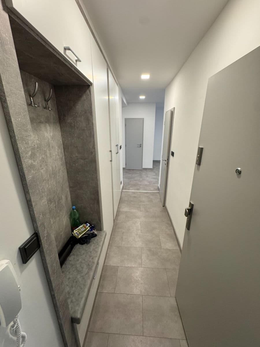 Prenájom bytu 2-izbový 55 m², Dukelská, Třinec, Moravskoslezský kraj Prenájom bytu 2-izbový 55 m², Dukelská, Třinec, Moravskoslezský kraj