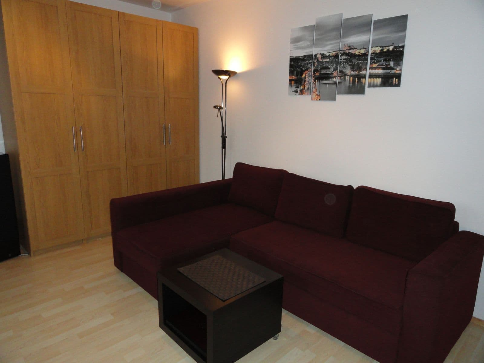 Prenájom bytu 1-izbový 27 m², Mikanova, Praha, Praha Prenájom bytu 1-izbový 27 m², Mikanova, Praha, Praha