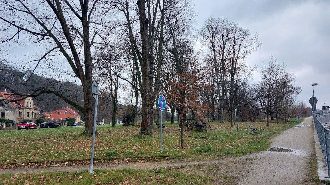 Predaj pozemku 7.743 m², Třeboňská, Hluboká nad Vltavou, Jihočeský kraj Predaj pozemku 7.743 m², Třeboňská, Hluboká nad Vltavou, Jihočeský kraj