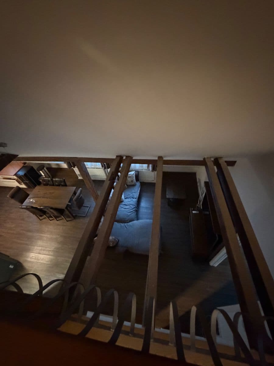 Prenájom bytu 4-izbový 146 m², Hradeckých, Praha, Praha Prenájom bytu 4-izbový 146 m², Hradeckých, Praha, Praha
