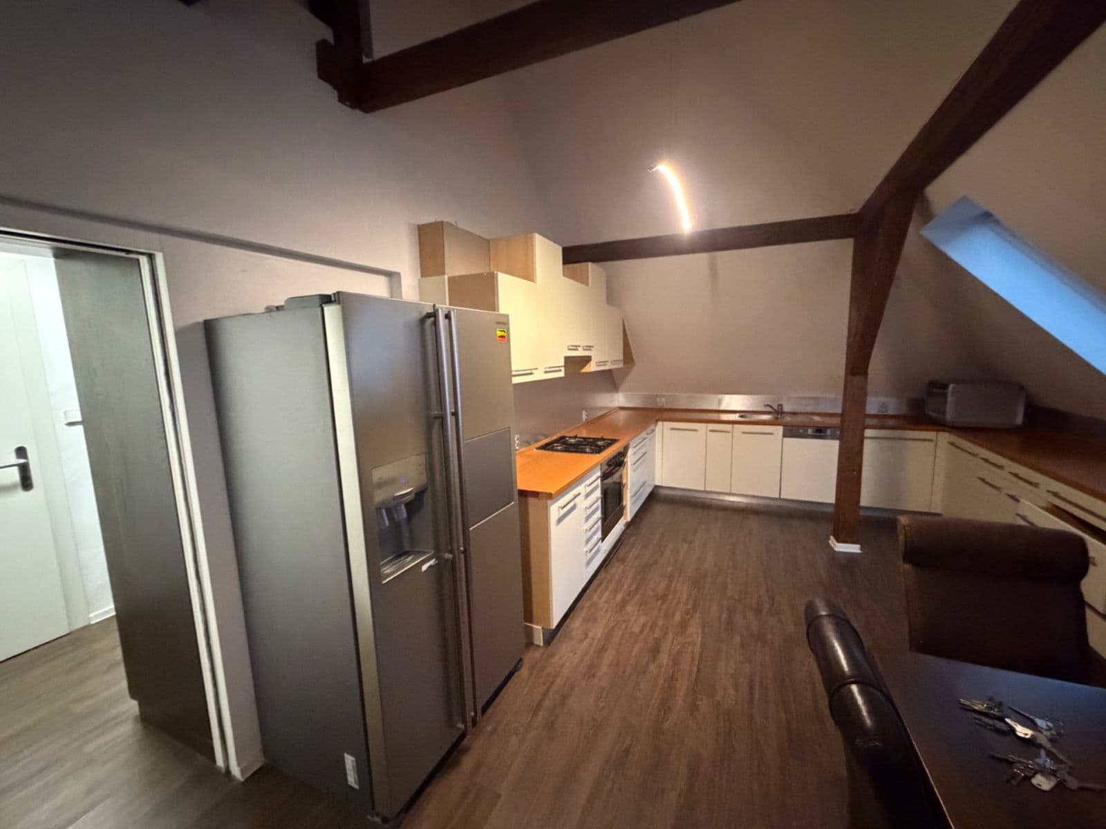 Prenájom bytu 4-izbový 146 m², Hradeckých, Praha, Praha Prenájom bytu 4-izbový 146 m², Hradeckých, Praha, Praha