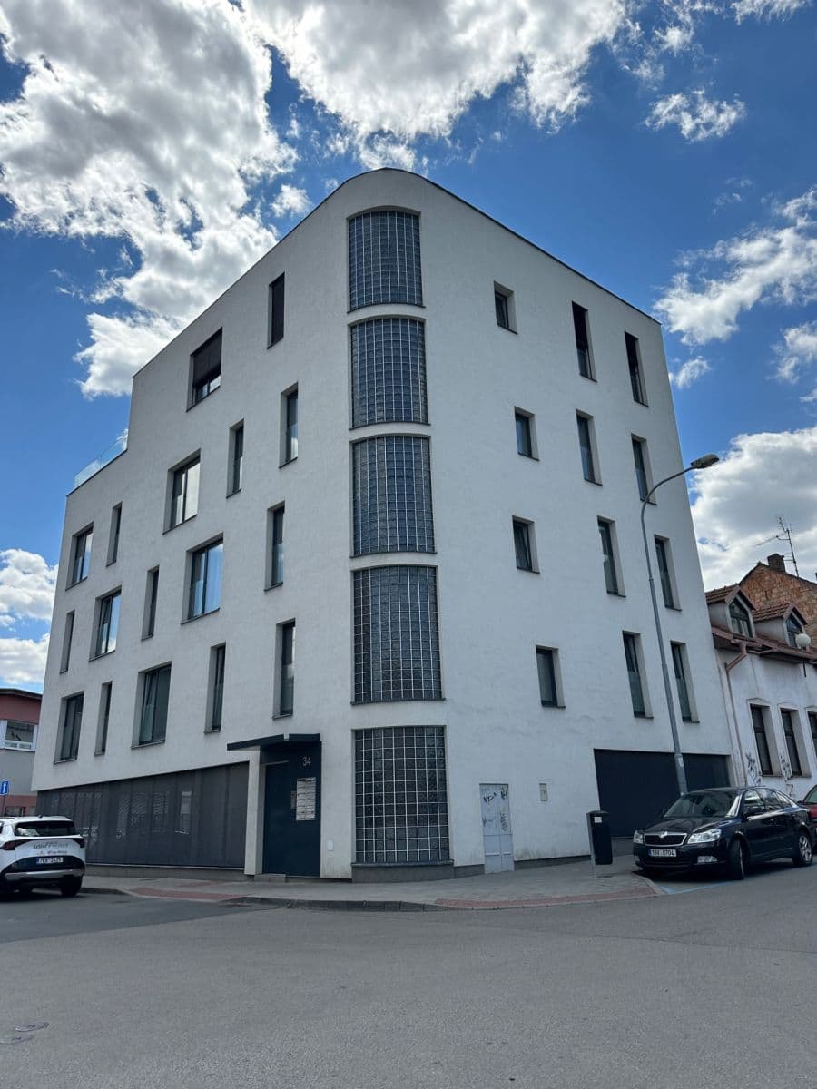Prenájom bytu 1-izbový 48 m², Košinova, Brno, Jihomoravský kraj Prenájom bytu 1-izbový 48 m², Košinova, Brno, Jihomoravský kraj