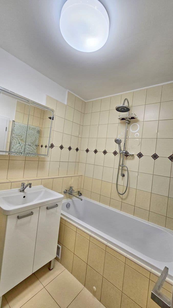 Predaj bytu 4-izbový 105 m², Americká, Liberec, Liberecký kraj Predaj bytu 4-izbový 105 m², Americká, Liberec, Liberecký kraj