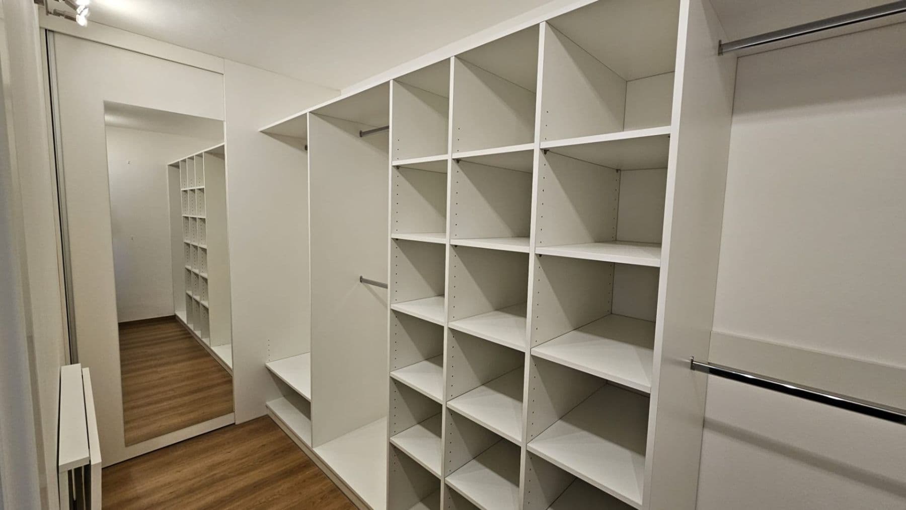 Predaj bytu 4-izbový 105 m², Americká, Liberec, Liberecký kraj Predaj bytu 4-izbový 105 m², Americká, Liberec, Liberecký kraj
