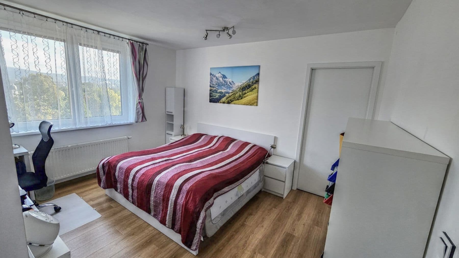 Predaj bytu 4-izbový 105 m², Americká, Liberec, Liberecký kraj Predaj bytu 4-izbový 105 m², Americká, Liberec, Liberecký kraj