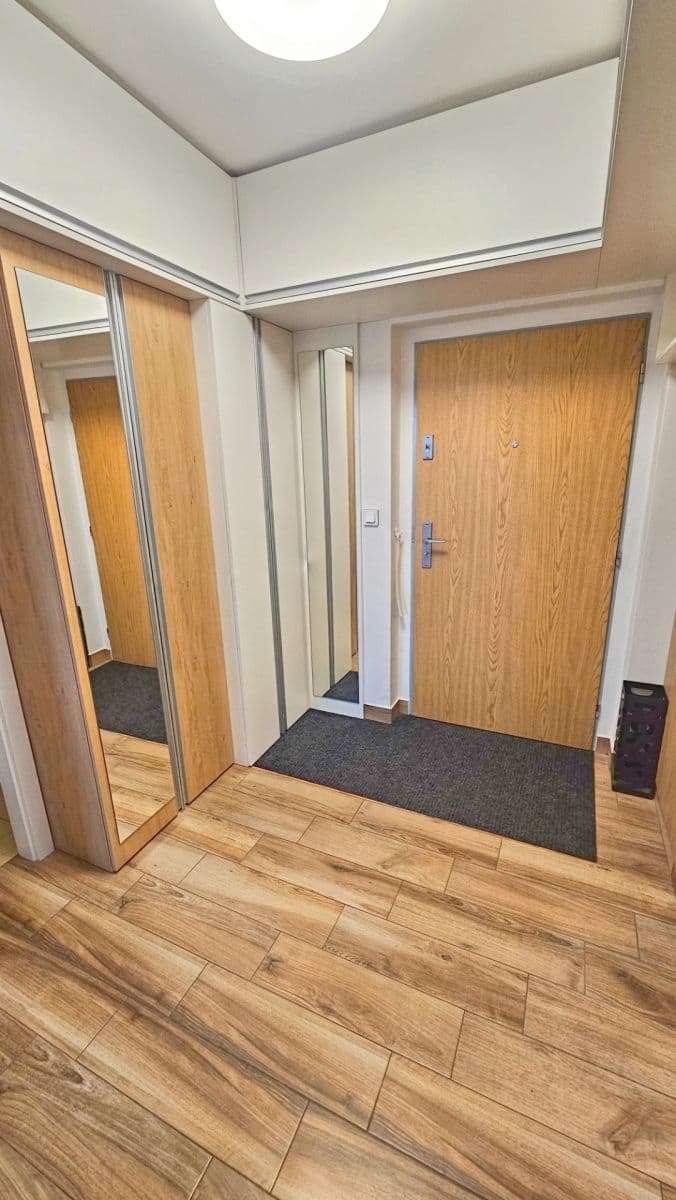 Predaj bytu 4-izbový 105 m², Americká, Liberec, Liberecký kraj Predaj bytu 4-izbový 105 m², Americká, Liberec, Liberecký kraj