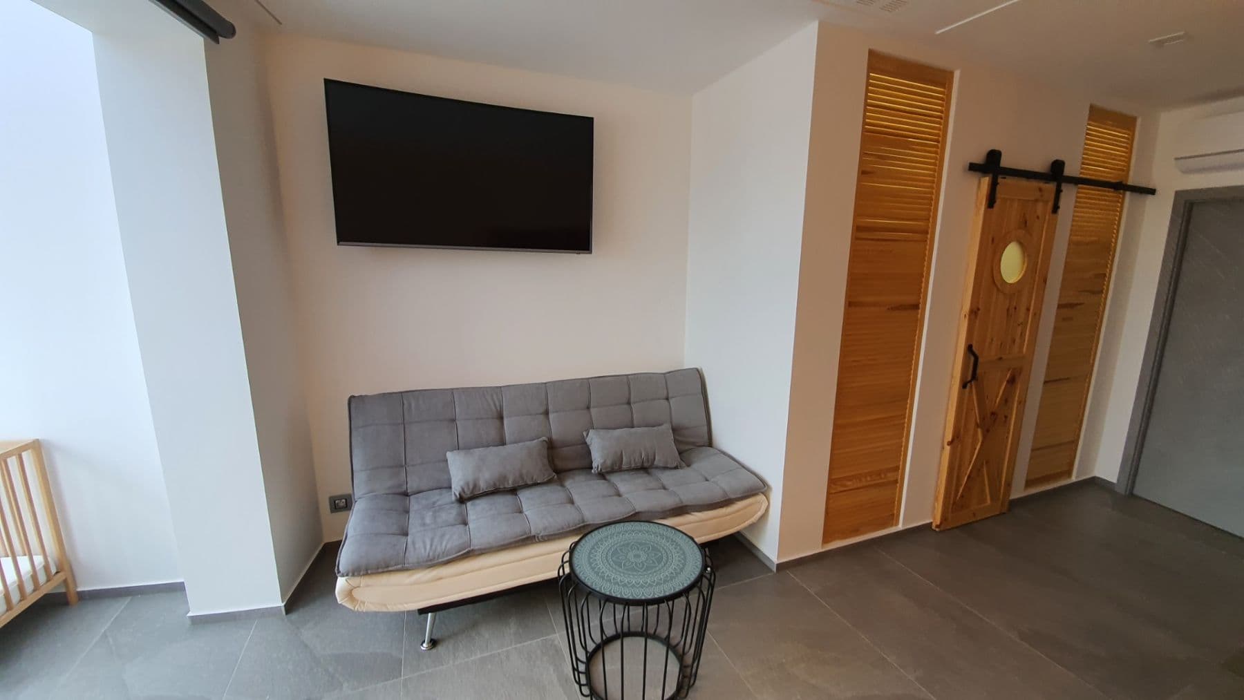 Prenájom bytu 4-izbový 370 m², Otýlie Beníškové, Plzeň, Plzeňský kraj Prenájom bytu 4-izbový 370 m², Otýlie Beníškové, Plzeň, Plzeňský kraj