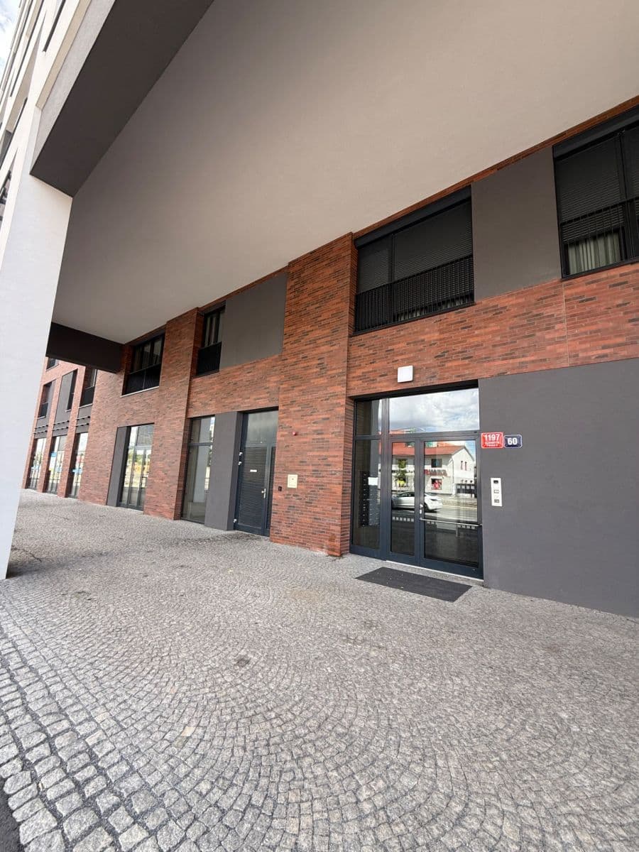 Prenájom bytu 1-izbový 33 m², Poděbradská, Praha, Praha Prenájom bytu 1-izbový 33 m², Poděbradská, Praha, Praha