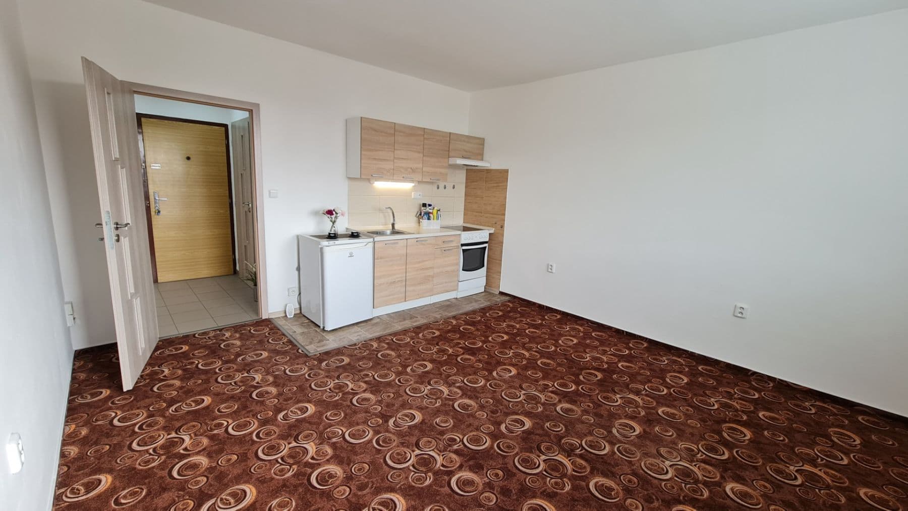 Prenájom bytu 2-izbový 40 m², Hradecká, Česká Lípa, Liberecký kraj Prenájom bytu 2-izbový 40 m², Hradecká, Česká Lípa, Liberecký kraj