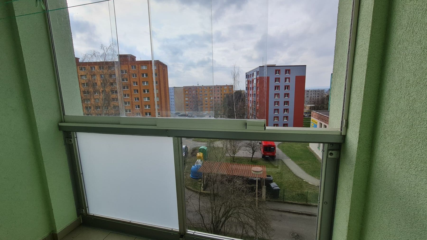 Prenájom bytu 2-izbový 40 m², Hradecká, Česká Lípa, Liberecký kraj Prenájom bytu 2-izbový 40 m², Hradecká, Česká Lípa, Liberecký kraj