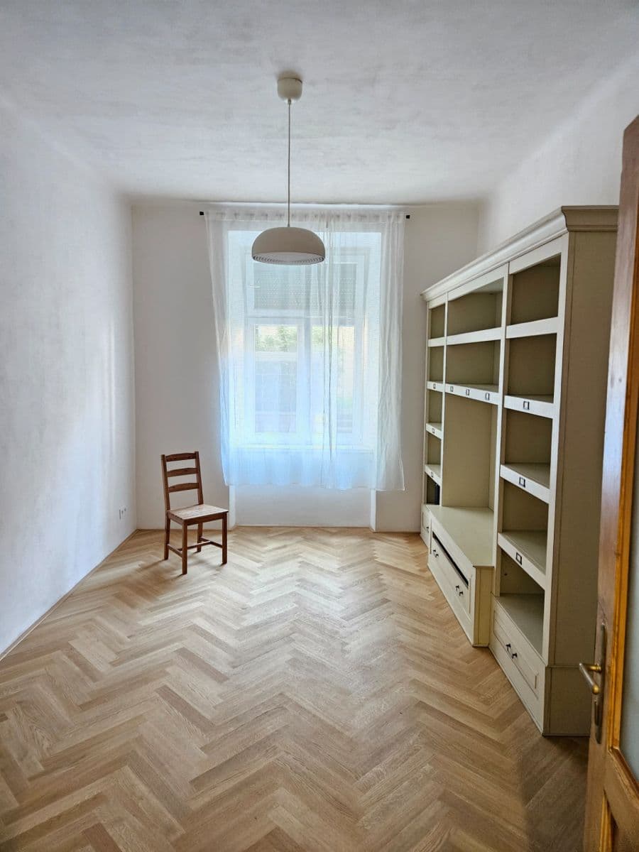 Prenájom bytu 2-izbový 40 m², Přístavní, Praha, Praha Prenájom bytu 2-izbový 40 m², Přístavní, Praha, Praha