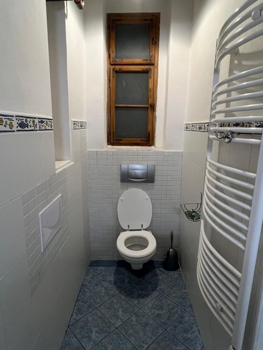 Prenájom bytu 2-izbový 40 m², Přístavní, Praha, Praha Prenájom bytu 2-izbový 40 m², Přístavní, Praha, Praha