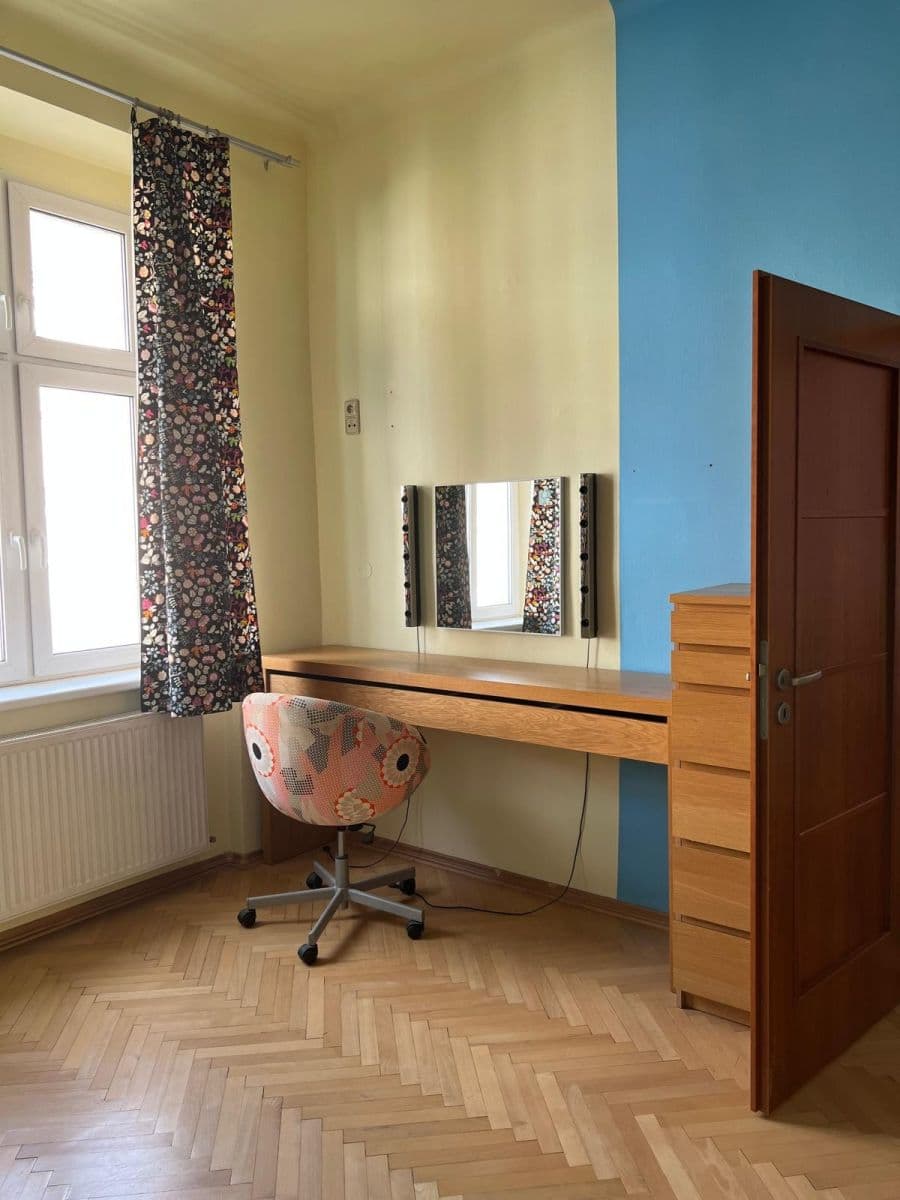 Prenájom bytu 3-izbový 96 m², Bořivojova, Praha, Praha Prenájom bytu 3-izbový 96 m², Bořivojova, Praha, Praha