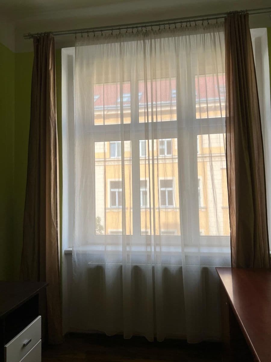 Prenájom bytu 3-izbový 96 m², Bořivojova, Praha, Praha Prenájom bytu 3-izbový 96 m², Bořivojova, Praha, Praha