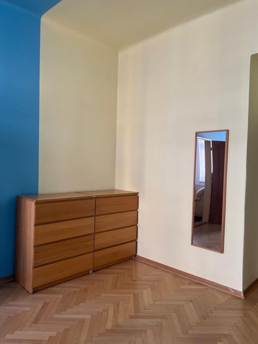 Prenájom bytu 3-izbový 96 m², Bořivojova, Praha, Praha Prenájom bytu 3-izbový 96 m², Bořivojova, Praha, Praha