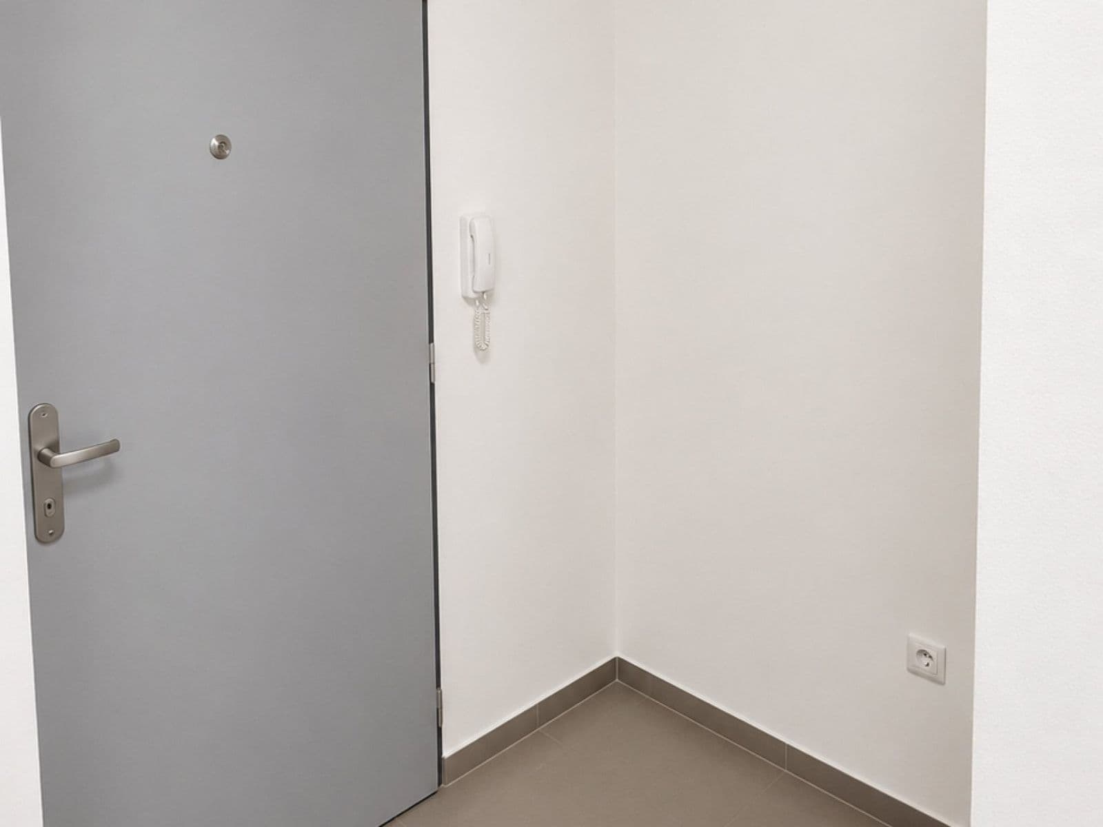 Prenájom bytu 1-izbový 31 m², Vlhká, Brno, Jihomoravský kraj Prenájom bytu 1-izbový 31 m², Vlhká, Brno, Jihomoravský kraj