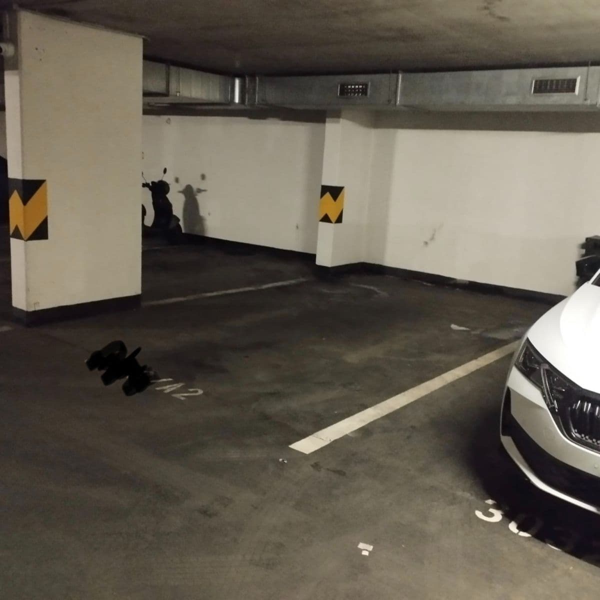 Prenájom garáže 14 m², Kabešova, Praha, Praha Prenájom garáže 14 m², Kabešova, Praha, Praha