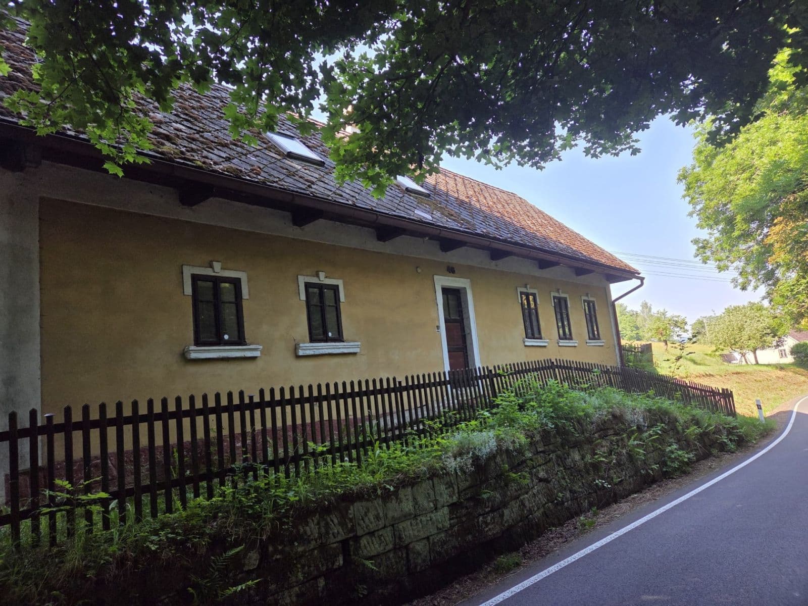 Predaj domu 165 m², pozemok 2.193 m², Svojek, Liberecký kraj Predaj domu 165 m², pozemok 2.193 m², Svojek, Liberecký kraj