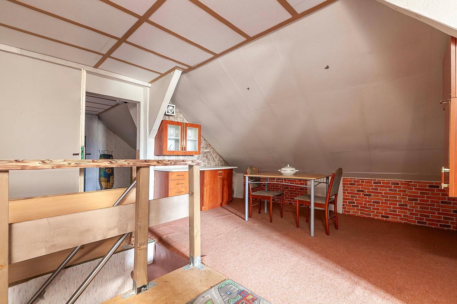 Predaj domu 175 m², pozemok 1.365 m², Smilovice, Středočeský kraj Predaj domu 175 m², pozemok 1.365 m², Smilovice, Středočeský kraj