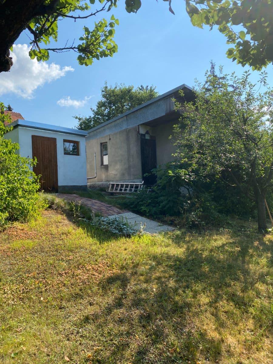 Predaj pozemku 2.409 m², Ostopovice, Jihomoravský kraj Predaj pozemku 2.409 m², Ostopovice, Jihomoravský kraj