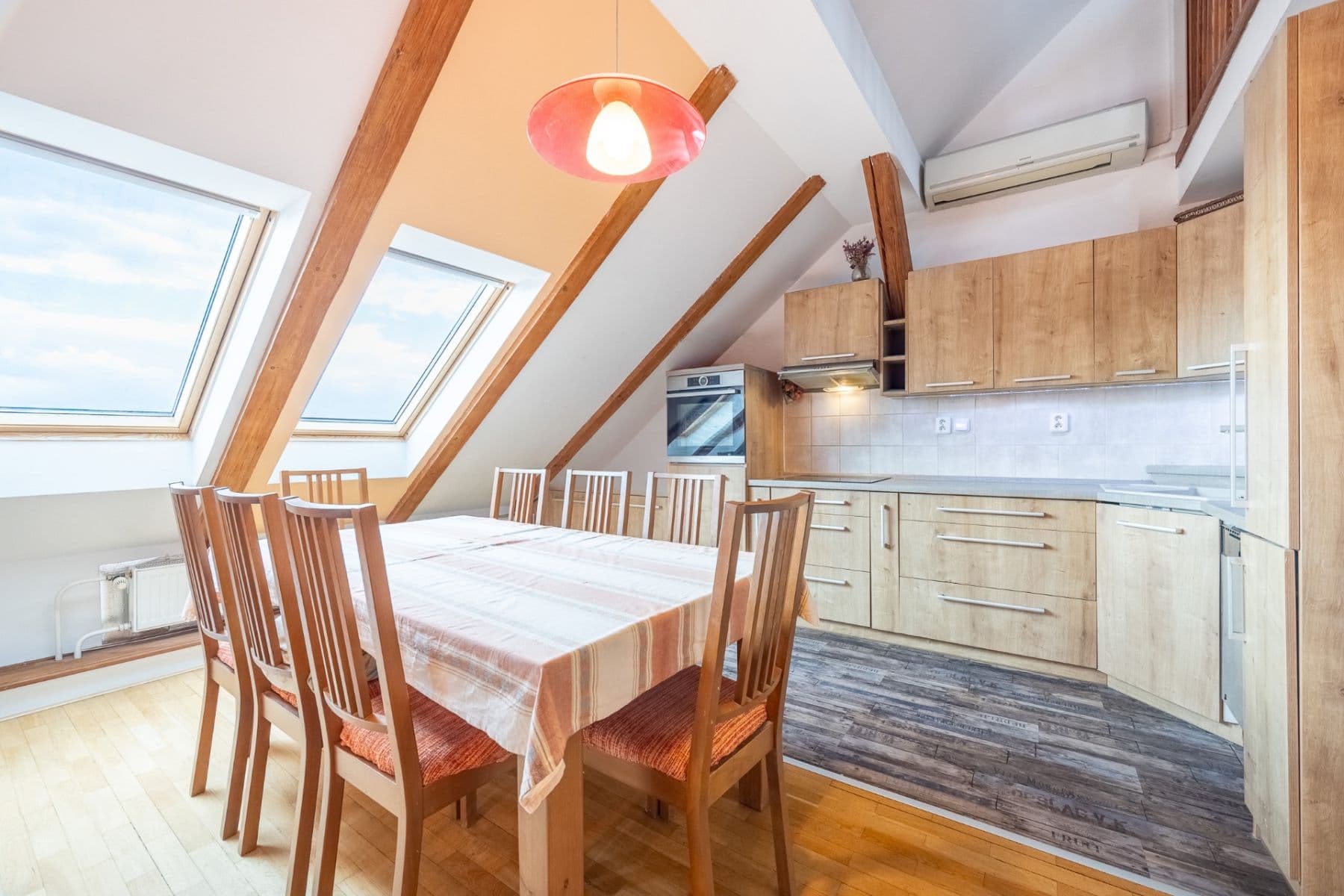 Predaj bytu 4-izbový 175 m², Amurská, Praha, Praha Predaj bytu 4-izbový 175 m², Amurská, Praha, Praha