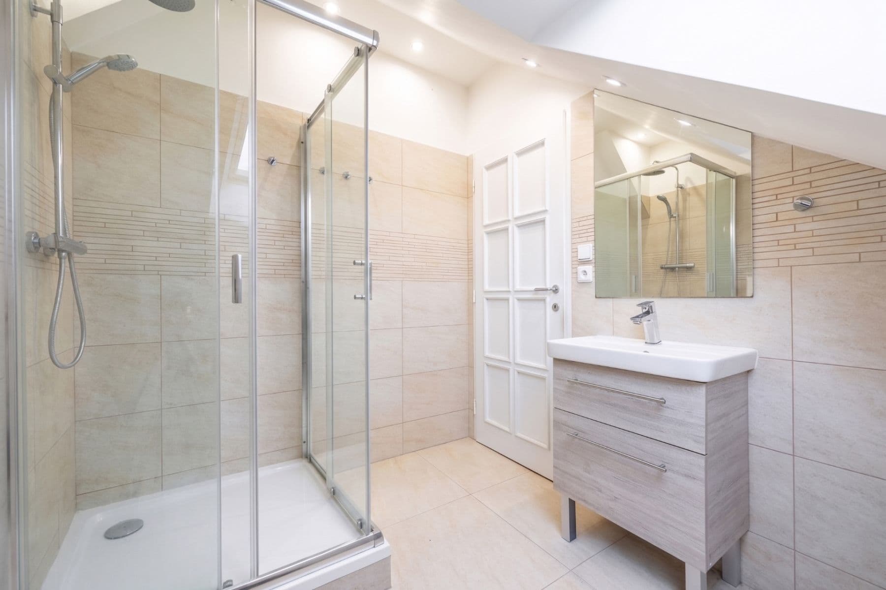 Predaj bytu 4-izbový 175 m², Amurská, Praha, Praha Predaj bytu 4-izbový 175 m², Amurská, Praha, Praha