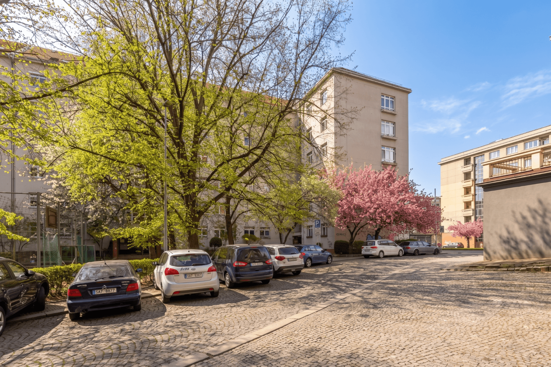 Predaj bytu 4-izbový 175 m², Amurská, Praha, Praha Predaj bytu 4-izbový 175 m², Amurská, Praha, Praha