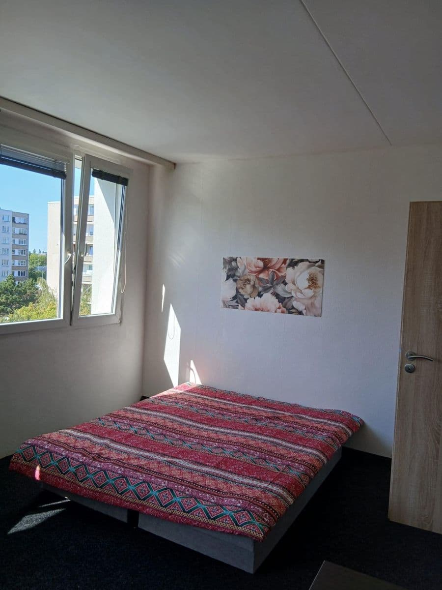 Prenájom bytu 1-izbový 34 m², Laudova, Praha, Praha Prenájom bytu 1-izbový 34 m², Laudova, Praha, Praha