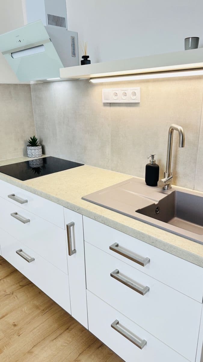 Predaj bytu 1-izbový 24 m², Budovatelů, Přerov, Olomoucký kraj Predaj bytu 1-izbový 24 m², Budovatelů, Přerov, Olomoucký kraj