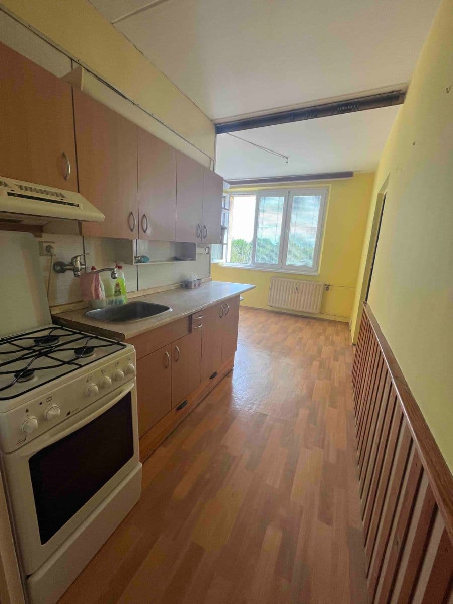 Predaj bytu 3-izbový 65 m², Kpt. Nálepky, Louny, Ústecký kraj Predaj bytu 3-izbový 65 m², Kpt. Nálepky, Louny, Ústecký kraj