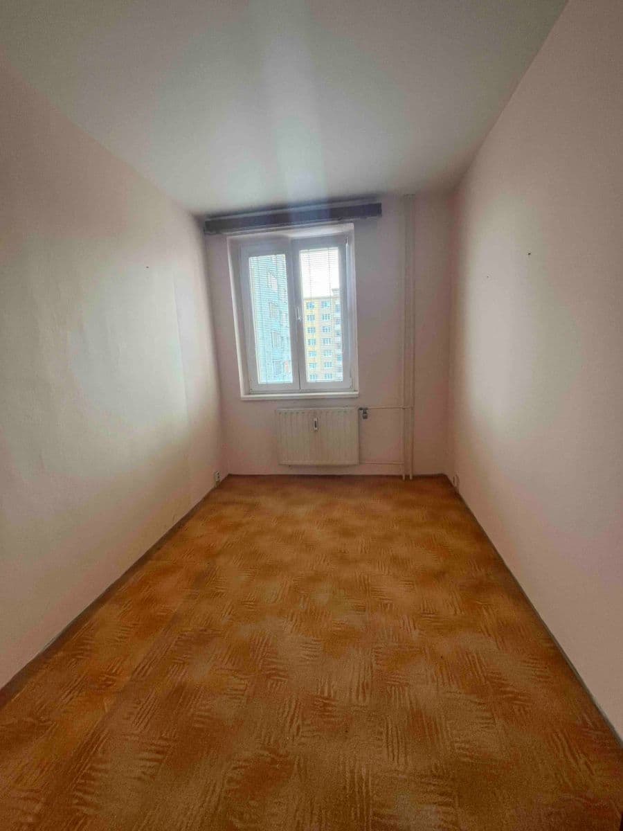 Predaj bytu 3-izbový 65 m², Kpt. Nálepky, Louny, Ústecký kraj Predaj bytu 3-izbový 65 m², Kpt. Nálepky, Louny, Ústecký kraj